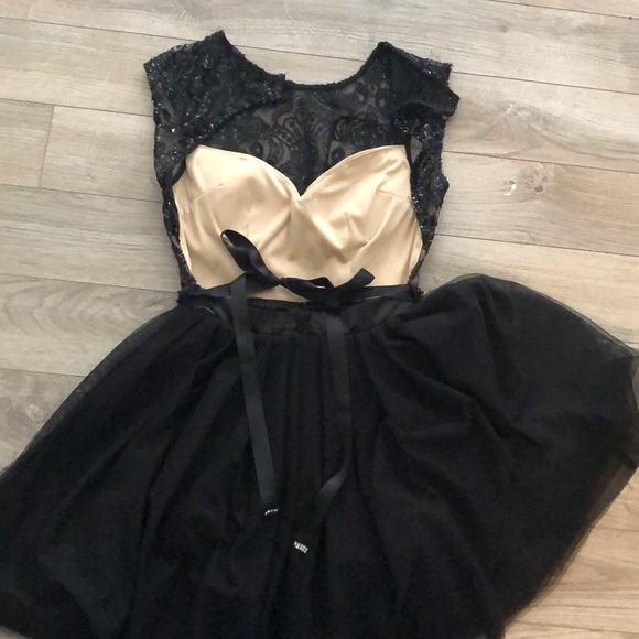 “SAY YES TO THE DRESS” BLACK SEQUIN Dress - Picture 5 of 6